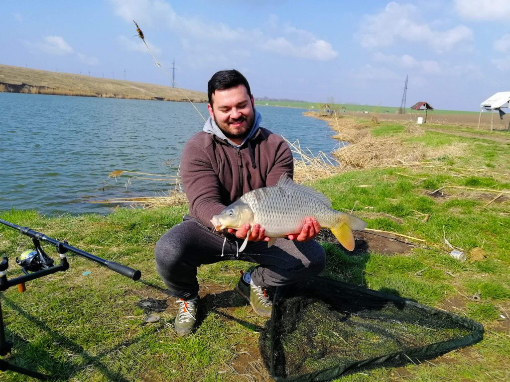 Pescuit la crap primavara pe lacuri cu retinere Blog TotalFishing